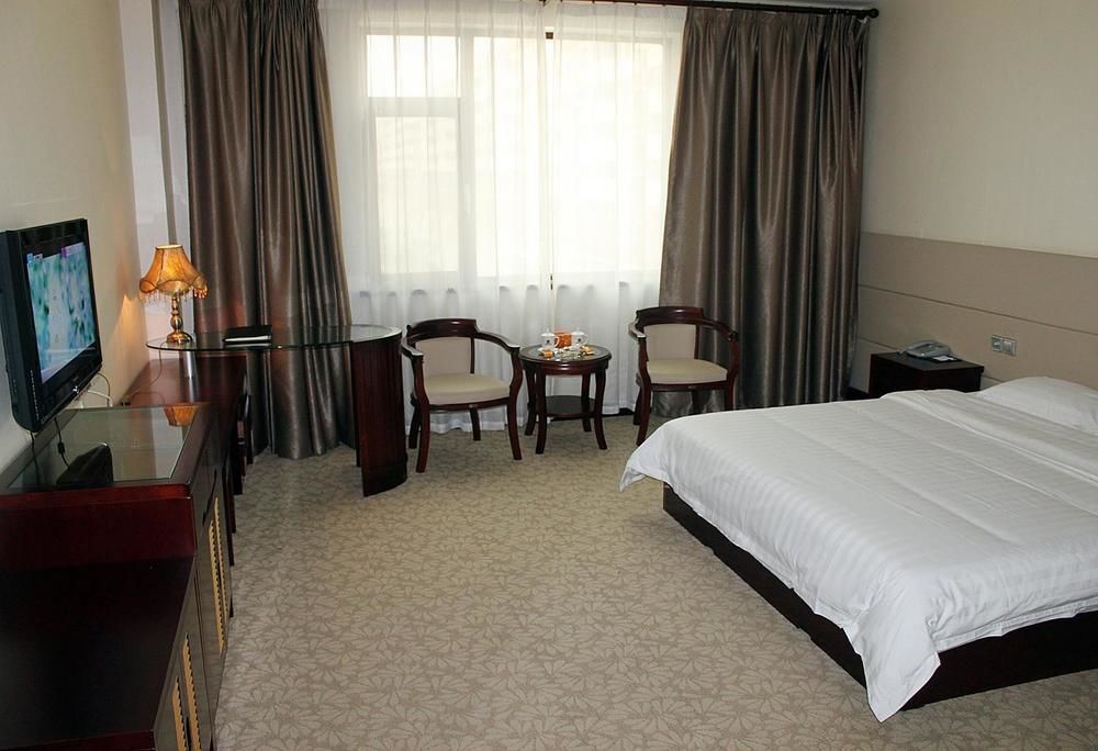 China Rushan Champs Elysees Hotel Shandong Exterior foto